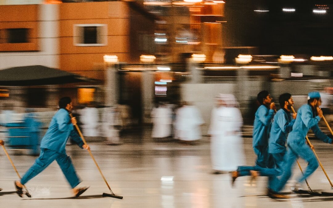 Chlorine Solution vs Ozonated Water: ??The Debate in Professional Sanitation